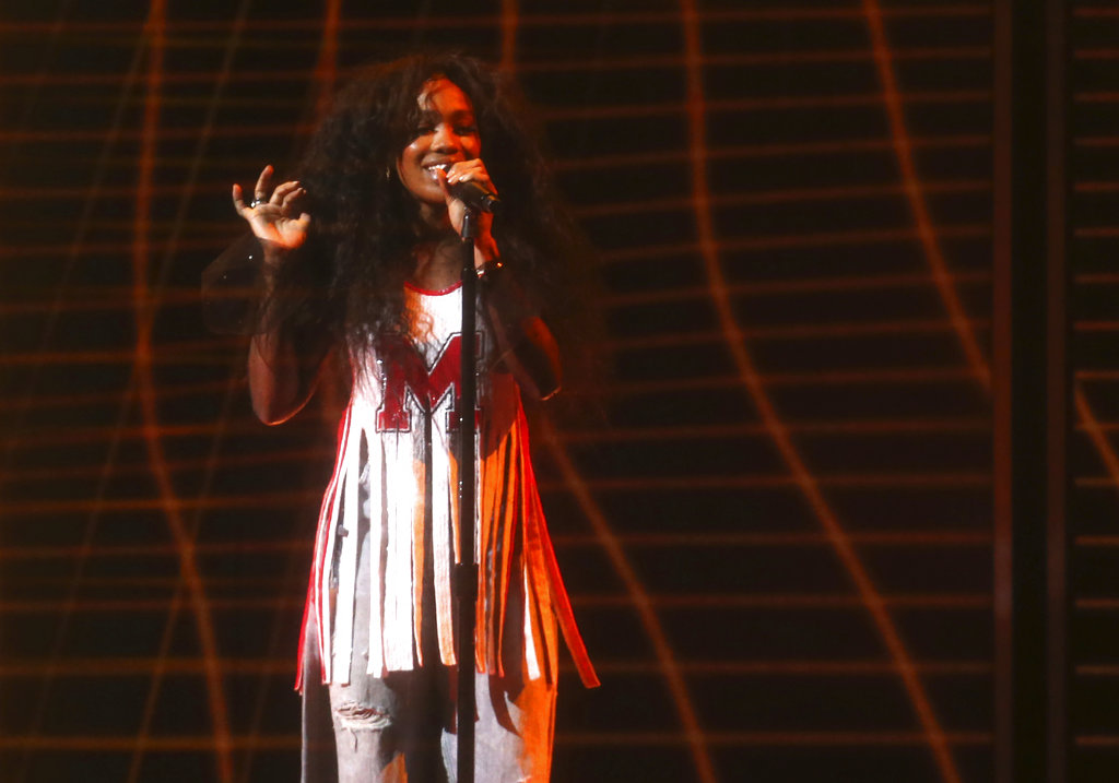 SZA performs "Broken Clocks" at the 60th annual Grammy Awards at Madison Square Garden on Sunday, Jan. 28, 2018, in New York. (Photo by Matt Sayles/Invision/AP)