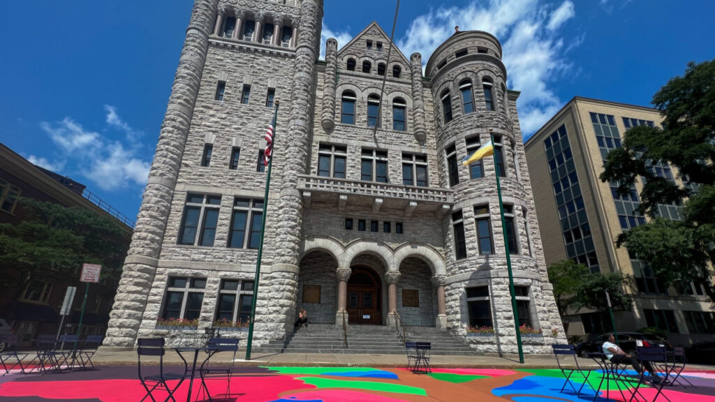 Syrcuase City Hall in the summer.
