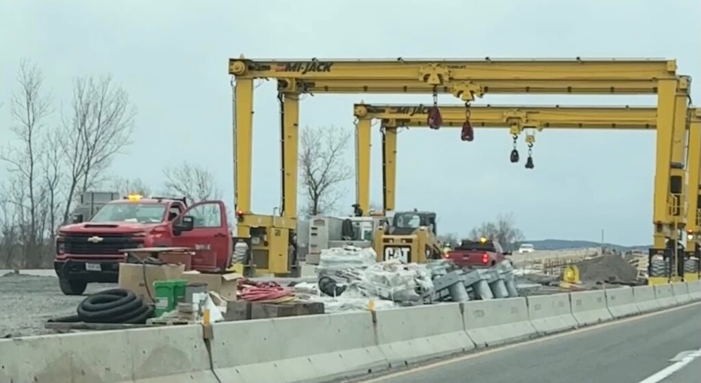Construction on I-81 median © 2025 Matea Kanicki