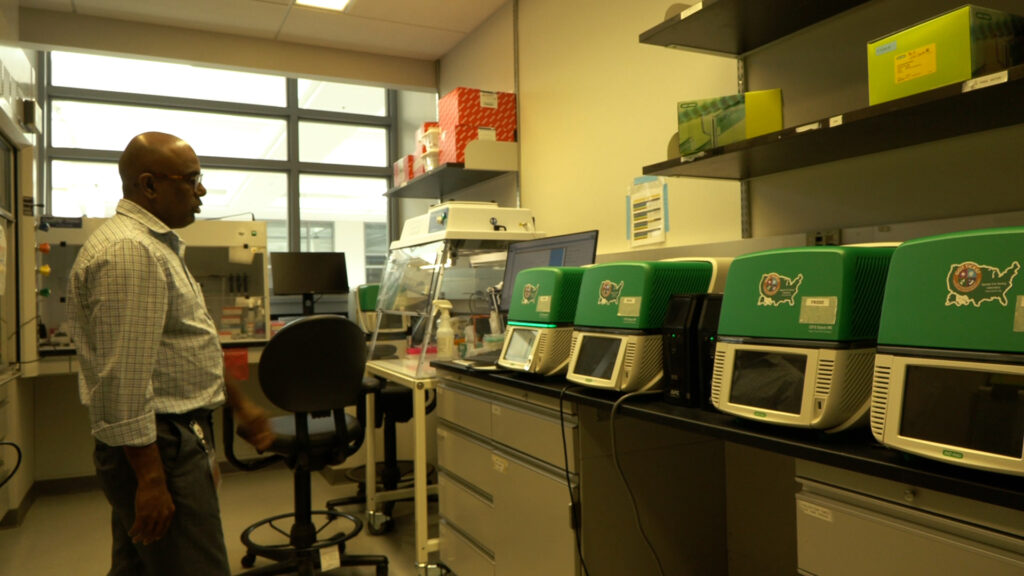 Dr. Saravanan Thangamani is checking on the batch of ticks that had been brought into the lab. @ 2025 Geraldine Paglia
