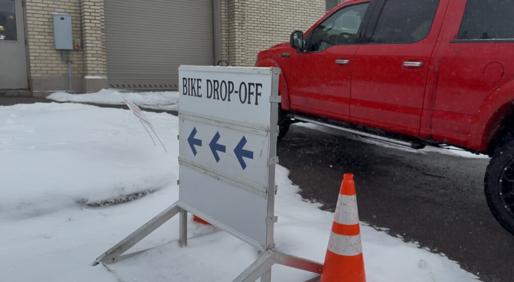 The outside of the drop off has signs so people know where to go