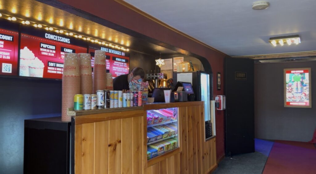 GM Derek Walter getting the concessions ready for movie watchers. ©EvanHarrington2026 